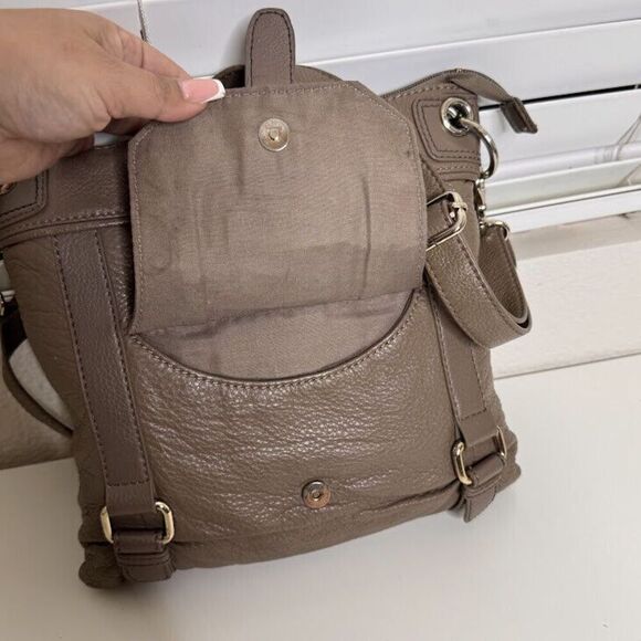 The Sak Crossbody Bag Taupe Brown Leather Adjustable Compact Travel Boho Purse - Picture 3 of 16